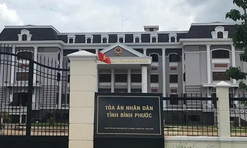 Bình Phước: Tin tức mới nhất vụ bị cáo uống thuốc sâu tự tử tại tòa án